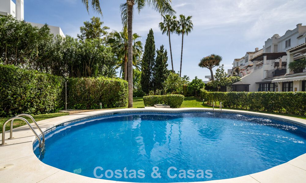 Beautifully renovated townhouse in a timeless Andalusian style with sea views for sale on Marbella's Golden Mile 778956