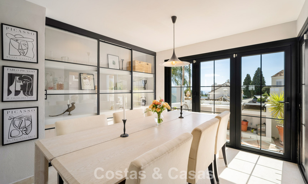 Beautifully renovated townhouse in a timeless Andalusian style with sea views for sale on Marbella's Golden Mile 778964