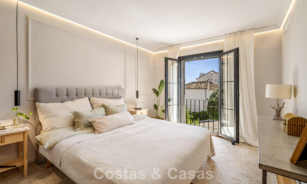 Beautifully renovated townhouse in a timeless Andalusian style with sea views for sale on Marbella's Golden Mile 778986