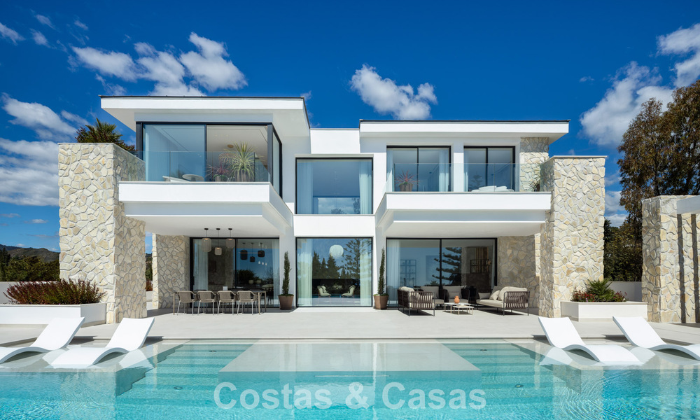Brand new modernist luxury villa for sale in the exclusive gated community of La Quinta, Marbella - Benahavis 779019