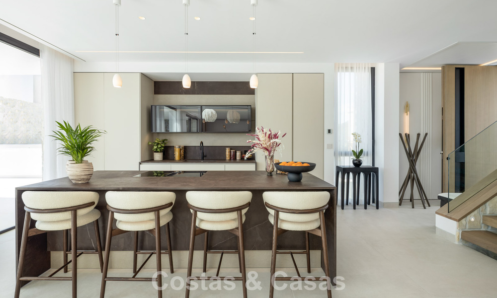 Brand new modernist luxury villa for sale in the exclusive gated community of La Quinta, Marbella - Benahavis 779020