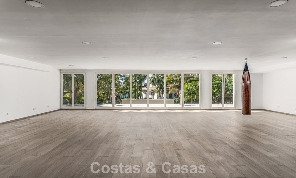 Remarkable presidential palace for sale in the prestigious gated community of Sierra Blanca in Marbella 779320