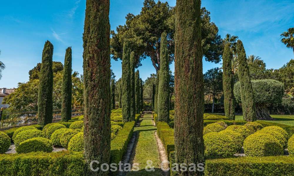 Remarkable presidential palace for sale in the prestigious gated community of Sierra Blanca in Marbella 779333