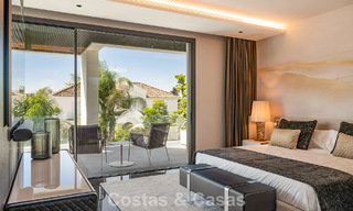 Move-in ready, state-of-the-art luxury villa for sale just a stone's throw from the beach on Marbella's coveted Golden Mile 779376 