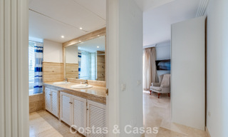 Sunny and spacious corner apartment with panoramic views for sale in the hills of Nueva Andalucia, Marbella 779583 