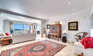 Sunny and spacious corner apartment with panoramic views for sale in the hills of Nueva Andalucia, Marbella 779593 