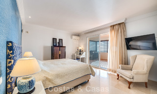 Sunny and spacious corner apartment with panoramic views for sale in the hills of Nueva Andalucia, Marbella 779628 