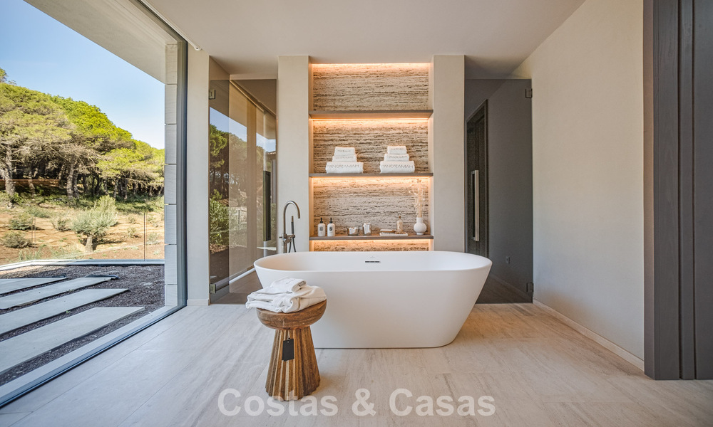 New, sophisticated luxury villa for sale in a private, 24/7 security community in Sotogrande, Costa del Sol 779275