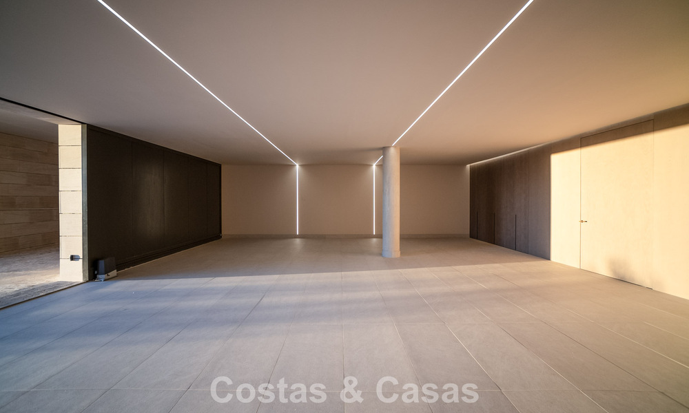 New, sophisticated luxury villa for sale in a private, 24/7 security community in Sotogrande, Costa del Sol 779277