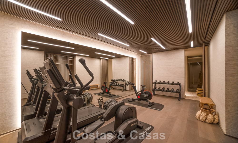 New, sophisticated luxury villa for sale in a private, 24/7 security community in Sotogrande, Costa del Sol 779280