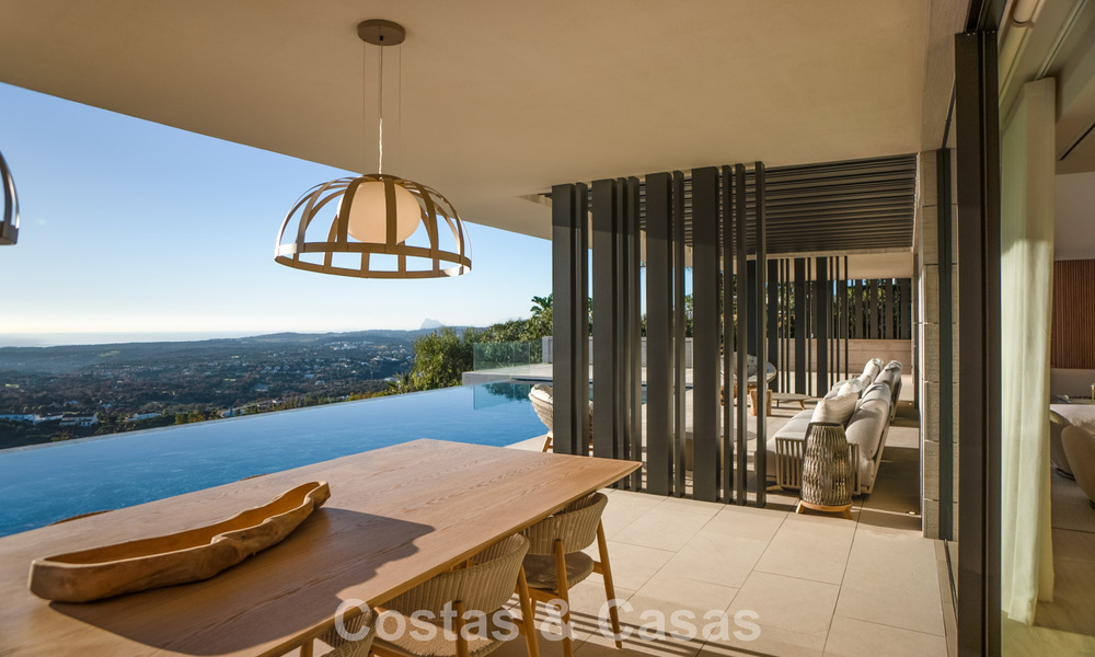New, sophisticated luxury villa for sale in a private, 24/7 security community in Sotogrande, Costa del Sol 779283