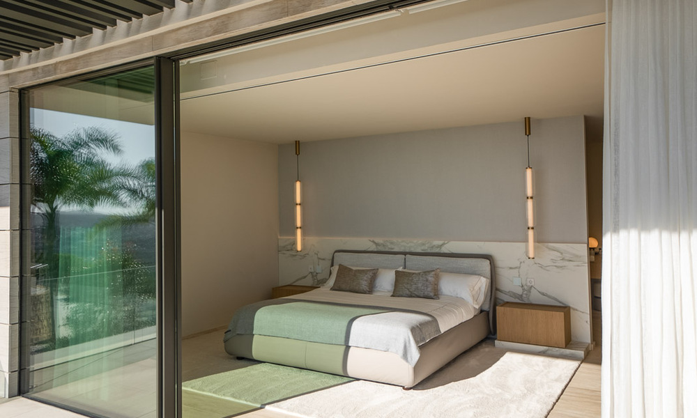 New, sophisticated luxury villa for sale in a private, 24/7 security community in Sotogrande, Costa del Sol 779291