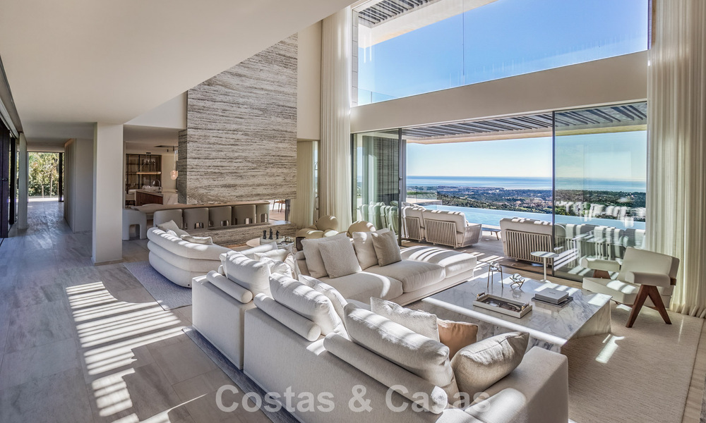 New, sophisticated luxury villa for sale in a private, 24/7 security community in Sotogrande, Costa del Sol 779297