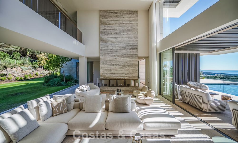 New, sophisticated luxury villa for sale in a private, 24/7 security community in Sotogrande, Costa del Sol 779298
