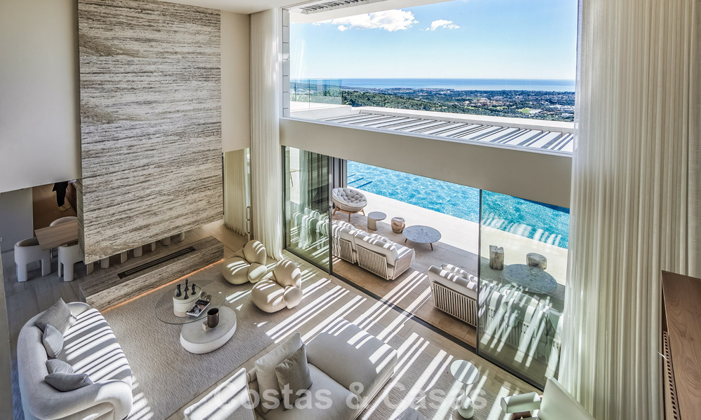 New, sophisticated luxury villa for sale in a private, 24/7 security community in Sotogrande, Costa del Sol 779306