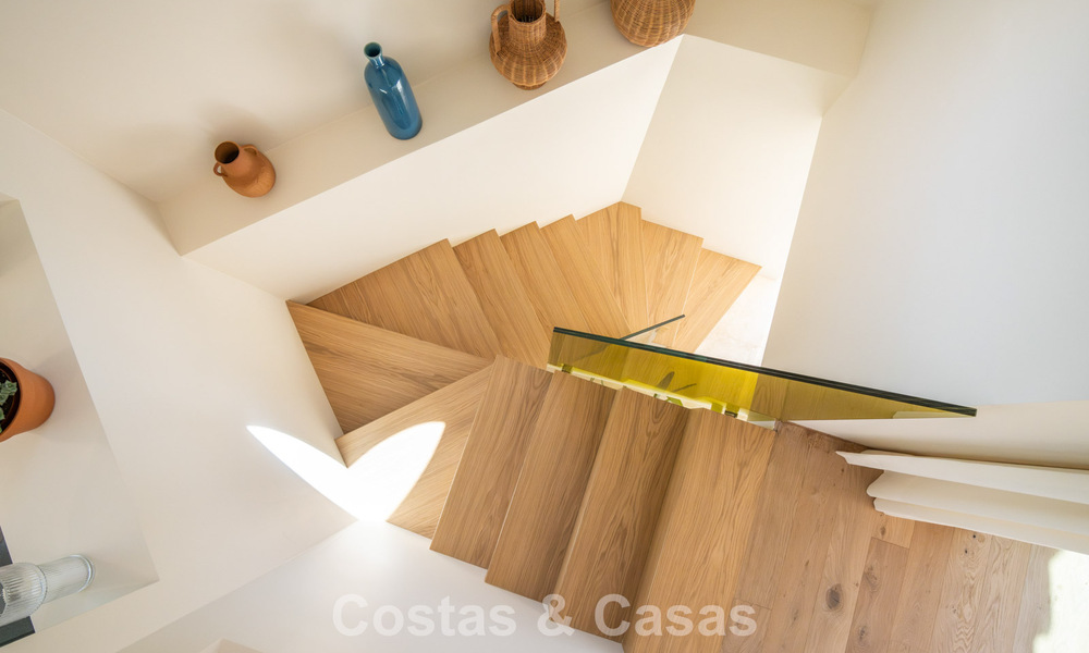 Ready to move in luxury villa with modern, Andalusian architecture for sale located in the heart of Nueva Andalucia, Marbella 779477