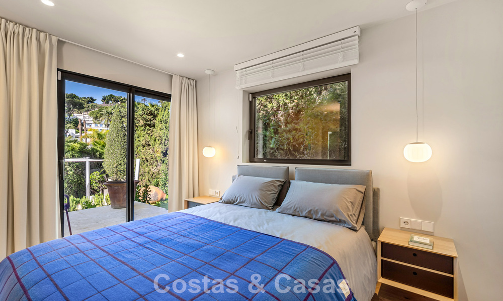 Ready to move in luxury villa with modern, Andalusian architecture for sale located in the heart of Nueva Andalucia, Marbella 779500