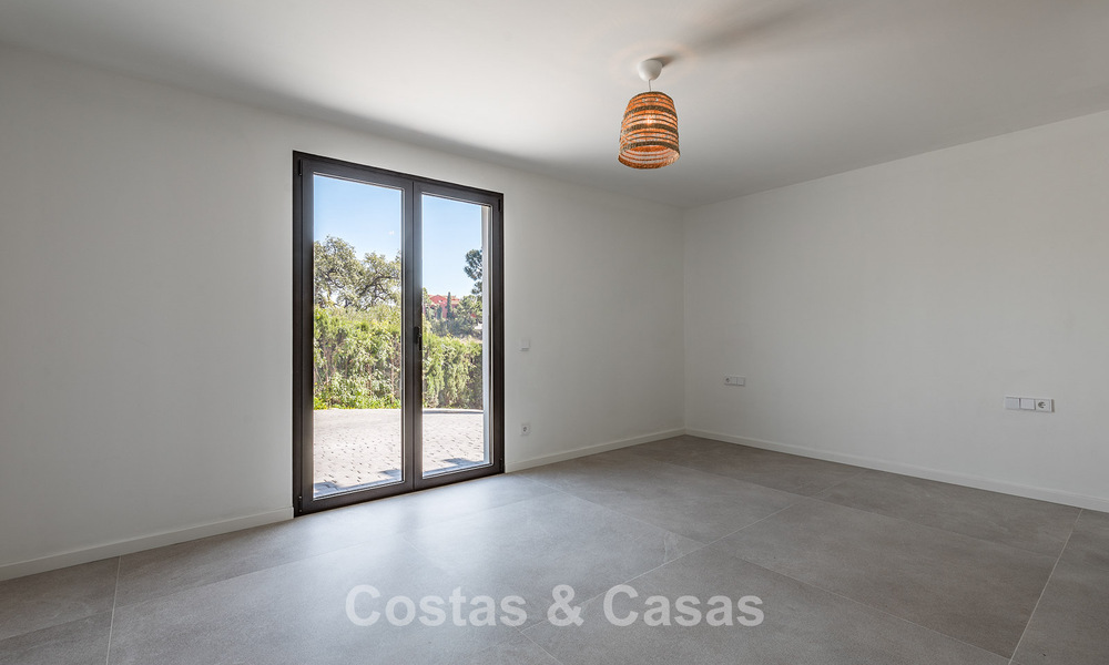 Prestigious renovated villa for sale in the sought-after gated urbanisation of El Madroñal in Marbella - Benahavis 779518
