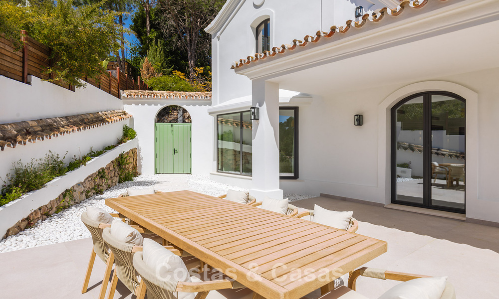 Prestigious renovated villa for sale in the sought-after gated urbanisation of El Madroñal in Marbella - Benahavis 779531