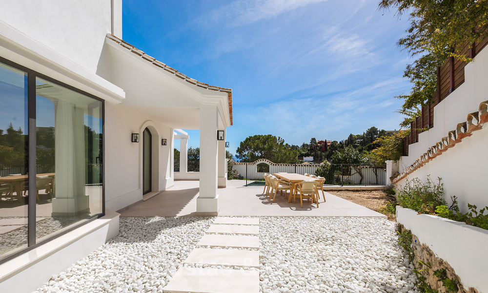 Prestigious renovated villa for sale in the sought-after gated urbanisation of El Madroñal in Marbella - Benahavis 779532
