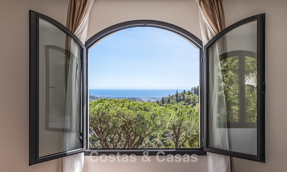 Prestigious renovated villa for sale in the sought-after gated urbanisation of El Madroñal in Marbella - Benahavis 779538
