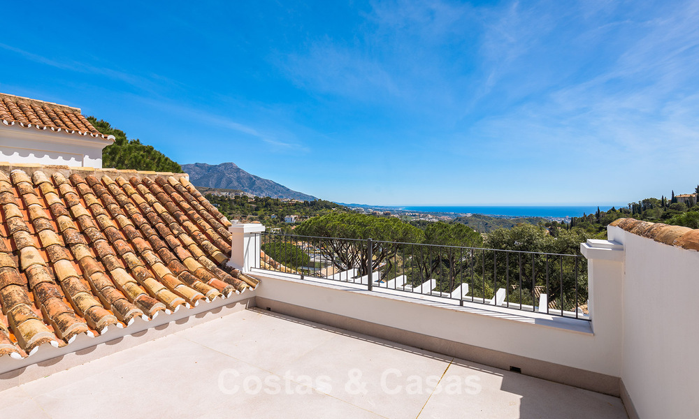 Prestigious renovated villa for sale in the sought-after gated urbanisation of El Madroñal in Marbella - Benahavis 779545