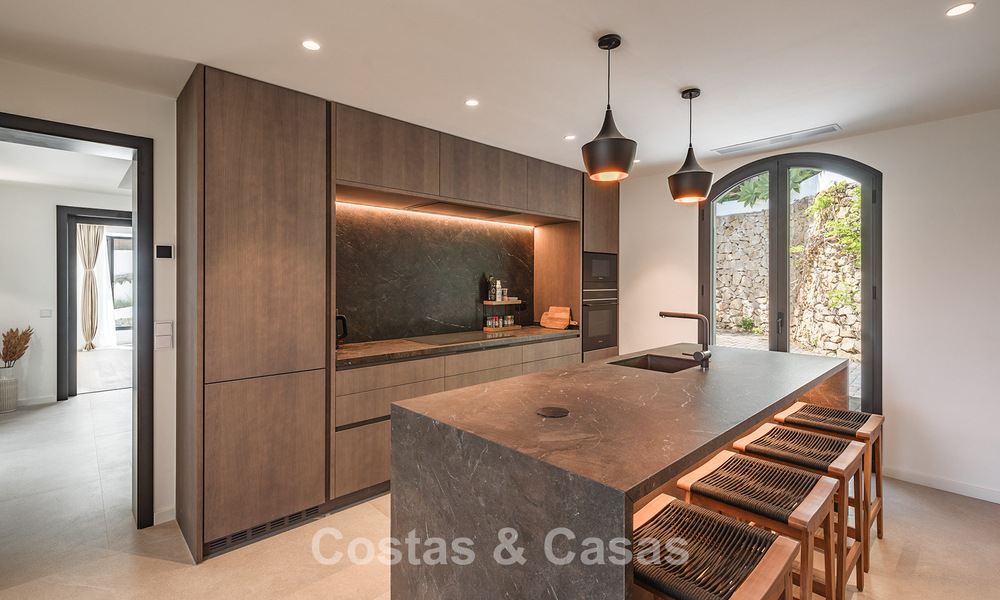 Prestigious renovated villa for sale in the sought-after gated urbanisation of El Madroñal in Marbella - Benahavis 779548