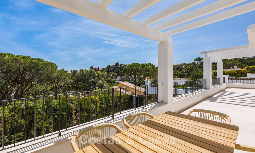 Prestigious renovated villa for sale in the sought-after gated urbanisation of El Madroñal in Marbella - Benahavis 779559