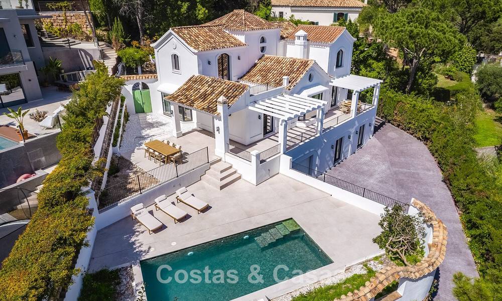 Prestigious renovated villa for sale in the sought-after gated urbanisation of El Madroñal in Marbella - Benahavis 779568