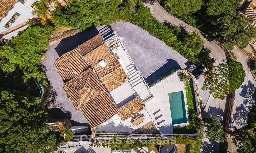 Prestigious renovated villa for sale in the sought-after gated urbanisation of El Madroñal in Marbella - Benahavis 779569