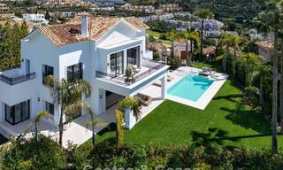 Spacious villa with luxurious Mediterranean architecture for sale, bordering the golf course in Marbella - Benahavis 779630 