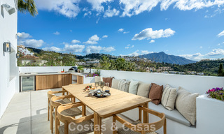 Spacious villa with luxurious Mediterranean architecture for sale, bordering the golf course in Marbella - Benahavis 779642 
