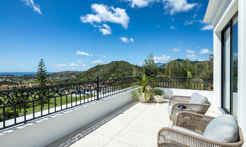 Spacious villa with luxurious Mediterranean architecture for sale, bordering the golf course in Marbella - Benahavis 779664