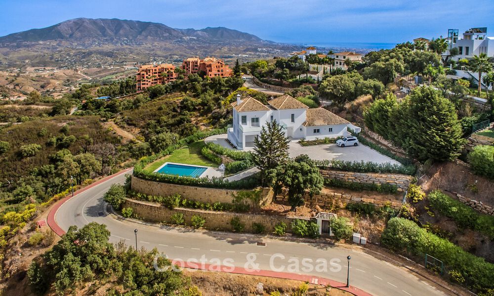 Spacious villa with a modern Mediterranean style for sale east of Marbella centre 779836