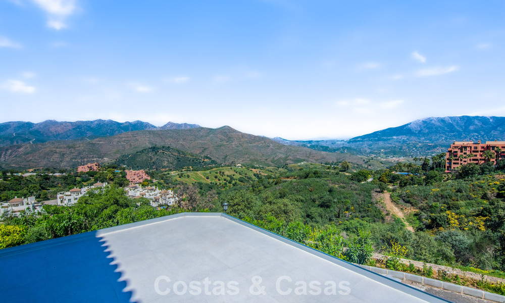 Spacious villa with a modern Mediterranean style for sale east of Marbella centre 779843