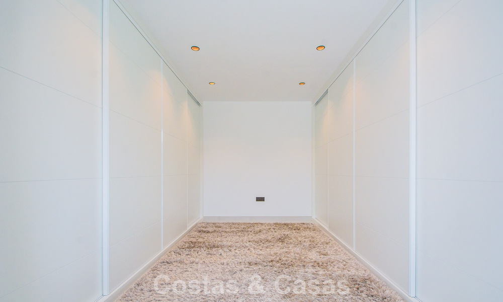 Spacious villa with a modern Mediterranean style for sale east of Marbella centre 779852