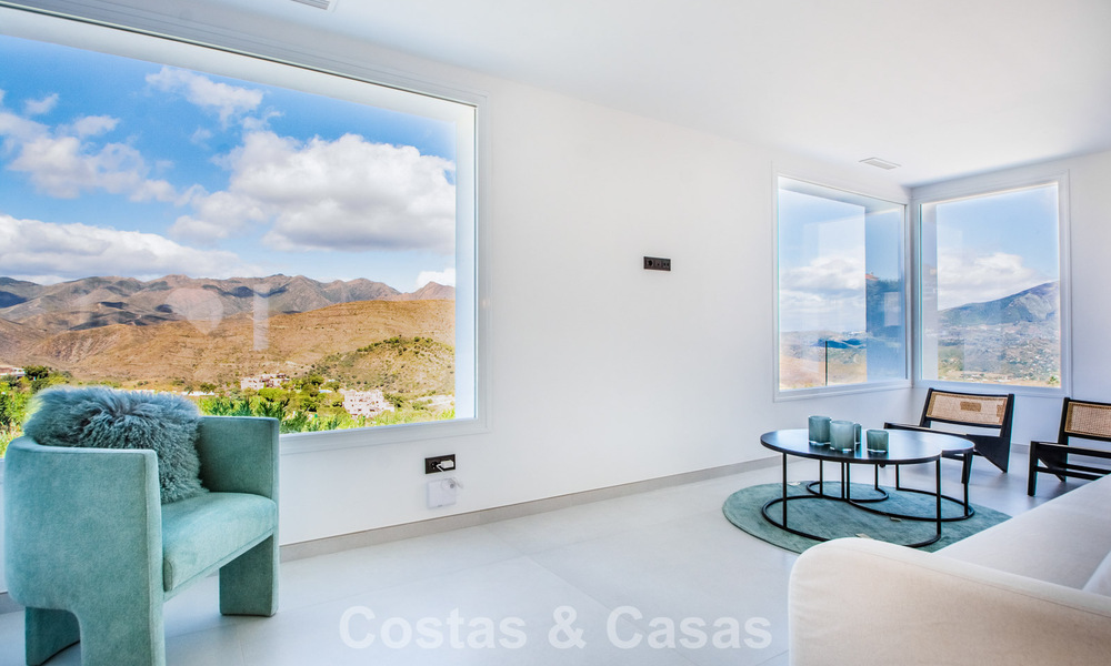 Spacious villa with a modern Mediterranean style for sale east of Marbella centre 779855