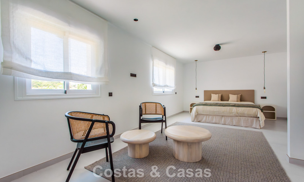 Spacious villa with a modern Mediterranean style for sale east of Marbella centre 779871