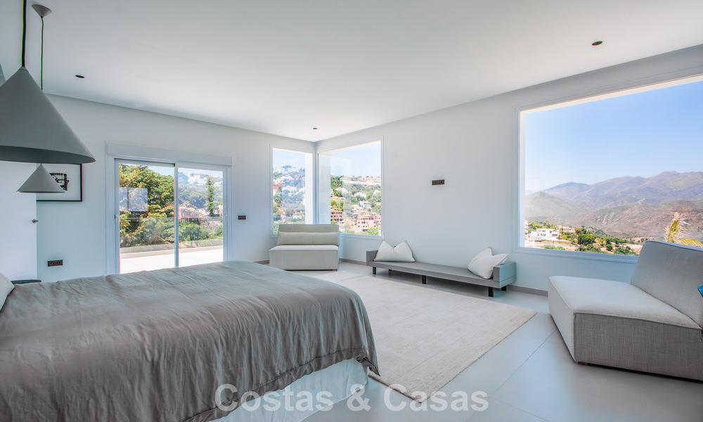Spacious villa with a modern Mediterranean style for sale east of Marbella centre 779875