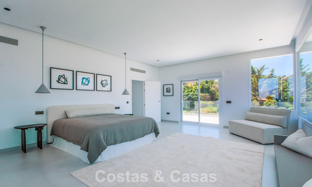 Spacious villa with a modern Mediterranean style for sale east of Marbella centre 779877