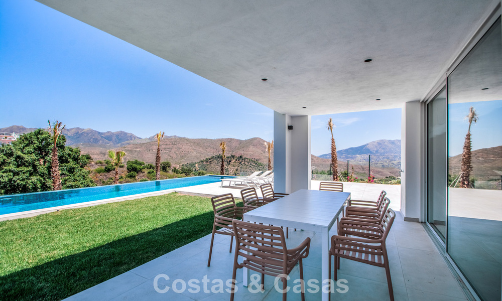 Modern and ready to move in new build villa for sale east of Marbella centre 779713