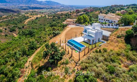 Modern and ready to move in new build villa for sale east of Marbella centre 779717