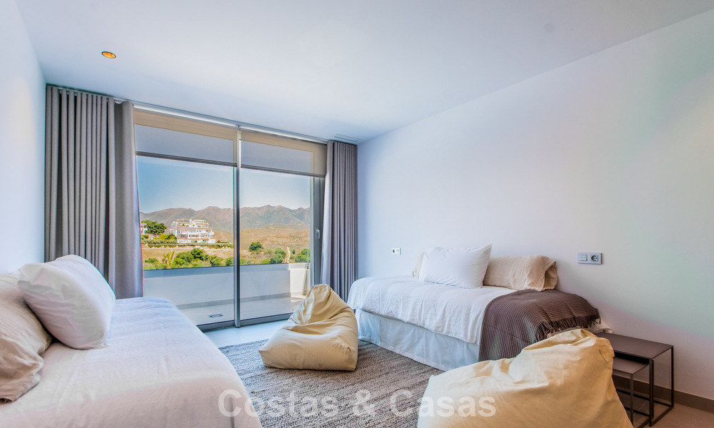 Modern and ready to move in new build villa for sale east of Marbella centre 779727
