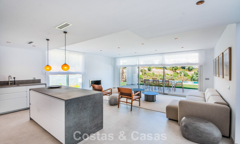 Modern and ready to move in new build villa for sale east of Marbella centre 779733