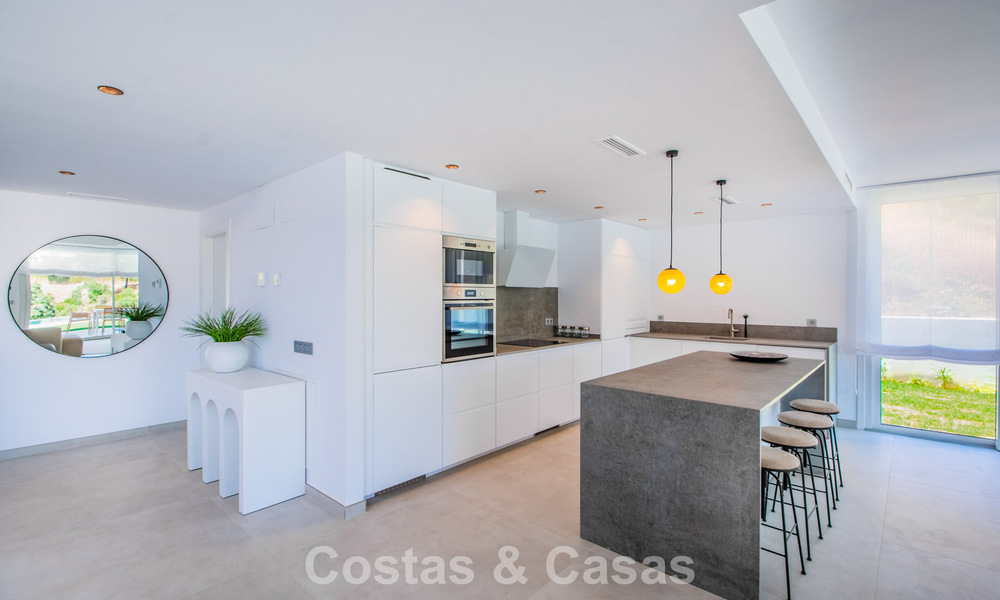 Modern and ready to move in new build villa for sale east of Marbella centre 779734