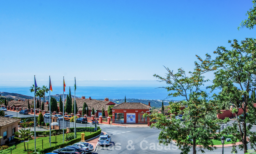 3-bedroom apartment with breathtaking views for sale in the hills east of Marbella centre 779740