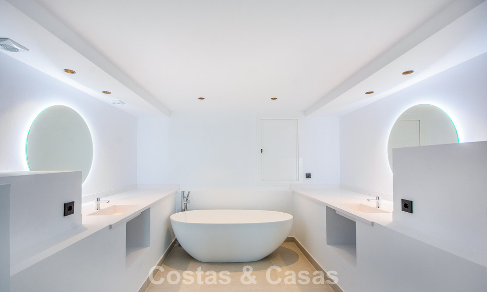 3-bedroom apartment with breathtaking views for sale in the hills east of Marbella centre 779750