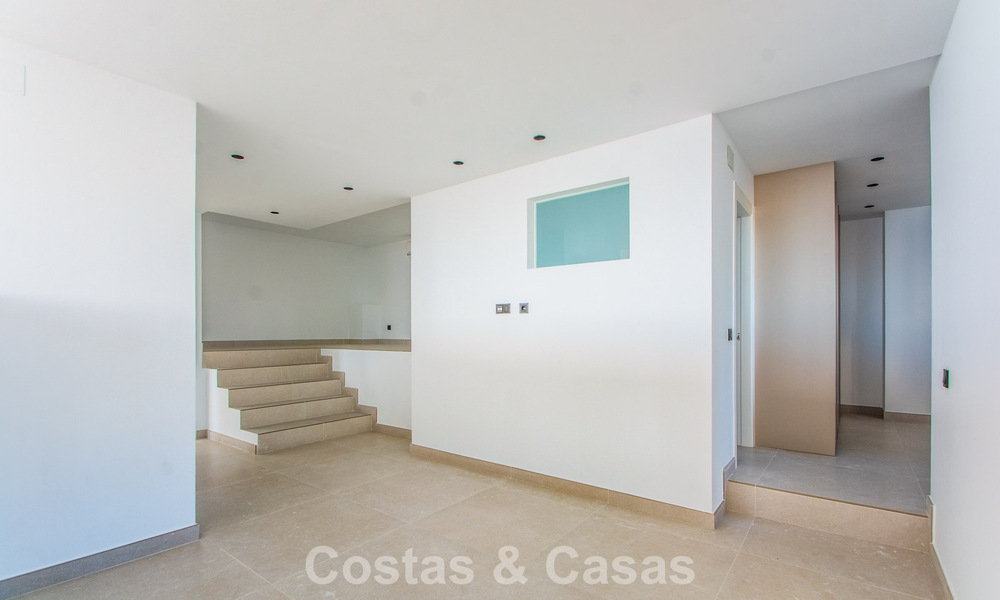 3-bedroom apartment with breathtaking views for sale in the hills east of Marbella centre 779757