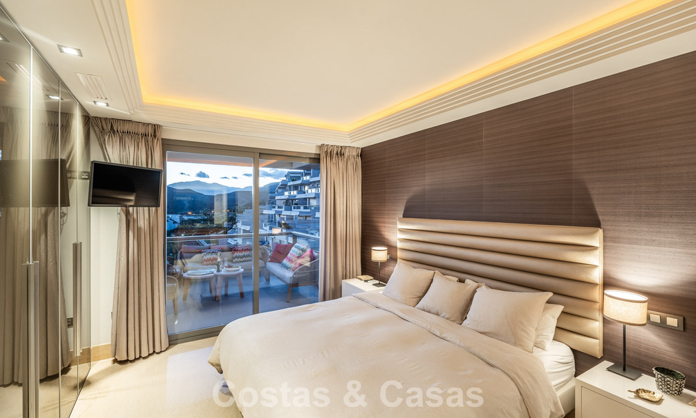 Contemporary apartment with panoramic golf and sea views for sale in Marbella - Benahavis 779778