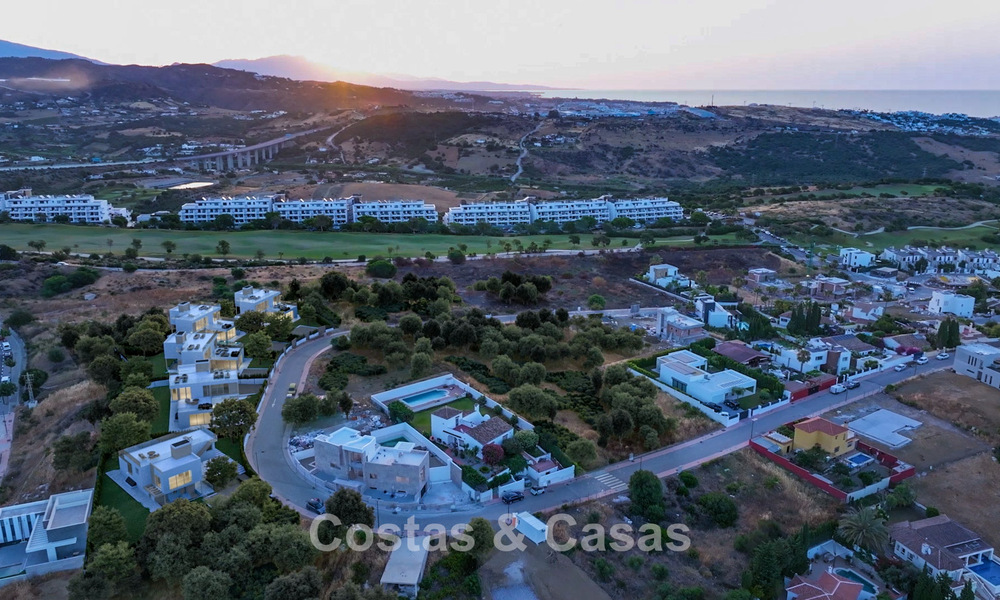 Exclusive luxury villa for sale in a golf area near Estepona centre 779828